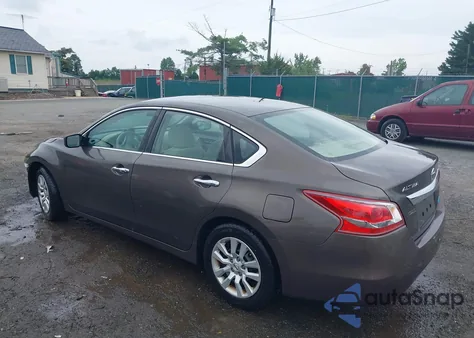 2013 Nissan Altima 2.5 z USA, uszkodzony, nr VIN 1N4AL3AP6DC216583